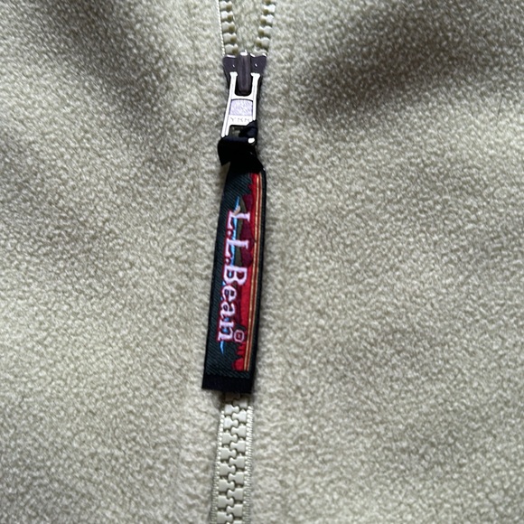 L.L. Bean fleece vest - Picture 2 of 4